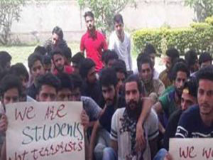 kashmiri-students