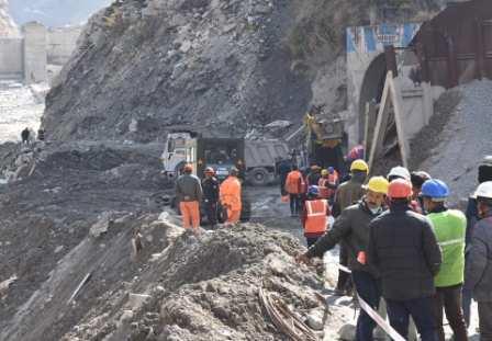 उत्तराखंड आपदा: जिंदगियों की तलाश में चार जगहों पर चलेगा सर्च अभियान