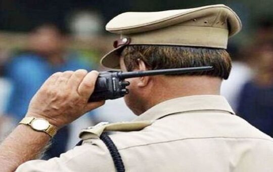 जुमे की नमाज को लेकर यूपी पुलिस अलर्ट पर, कानपुर में धारा 144 लगाई, दूसरे शहरों में भी सतर्कता