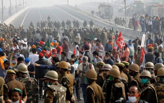 किसान संगठनों का आज भारत बंद, कई राजनीतिक दलों ने दिया समर्थन, दिल्ली-मेरठ एक्सप्रेसवे किया जाम, गाजीपुर बॉर्डर भी बंद