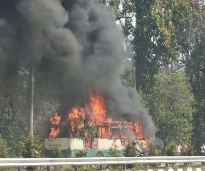 उत्तराखण्डः यूपी रोडवेज की बस में लगी आग, सभी सवार सुरक्षित