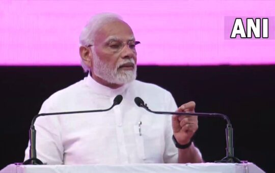 पीएम मोदी बोले- यूपी ही 21वीं सदी में भारत के ग्रोथ को मोमेंट देगा, अगले 10 साल में आप देख लेना