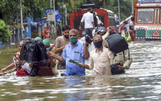 महाराष्ट्र में बारिश का कहर, अब तक 99 लोगों की मौत, NDRF की 14 टीमें तैनात, इन जिलों में ऑरेंज अलर्ट