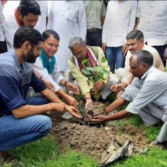 हरिद्वार: पर्यावरण गोष्ठी में पूर्व सीएम त्रिवेन्द्र ने लिया हिस्सा, कहा-प्रकृति संरक्षण के लिए वृक्षारोपण है जरूरी