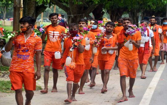 कावड़ यात्रा को लेकर गृह मंत्रालय का अलर्ट, यात्रियों पर हो सकता है आतंकी हमला, जारी किए ये दिशा निर्देश