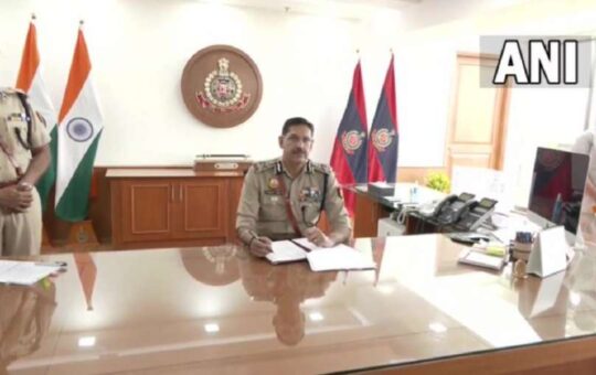 संजय अरोड़ा ने संभाला दिल्ली पुलिस कमिश्नर का कार्यभार, दिया गया गार्ड ऑफ ऑनर