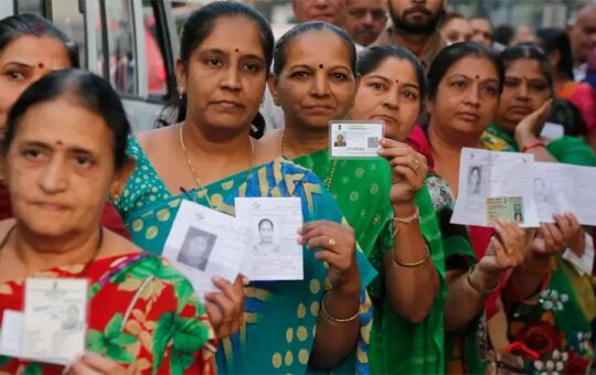 गुजरात: ‘किसे वोट दें, ये चुनौती’, अल्पसंख्यक बहुल सीटों पर मुस्लिम उम्मीदवारों की भरमार