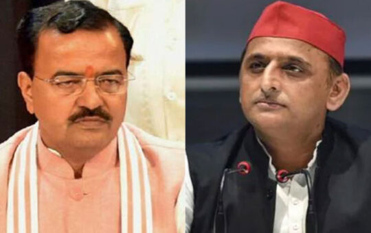 मैनपुरी उपचुनाव : डिप्टी सीएम केशव प्रसाद मौर्य और अखिलेश यादव के बीच तकरार, उपचुनाव में जमकर चल रहे जुबानी तीर