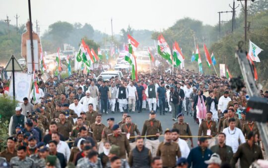 कांग्रेस भारत जोड़ो यात्रा का आज 83वां दिन, राहुल गांधी ने मध्यप्रदेश के सांवेर से शुरू की यात्रा