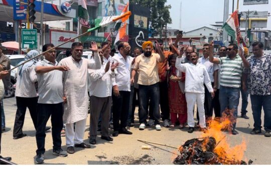 उद्यान विभाग घोटाला: कांग्रेस ने उठाई कैबिनेट मंत्री गणेश जोशी के इस्तीफे की मांग